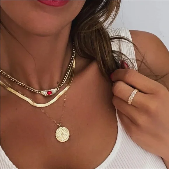 Vintage Isabella necklace from Avaria brand new never worn - Picture 1 of 11